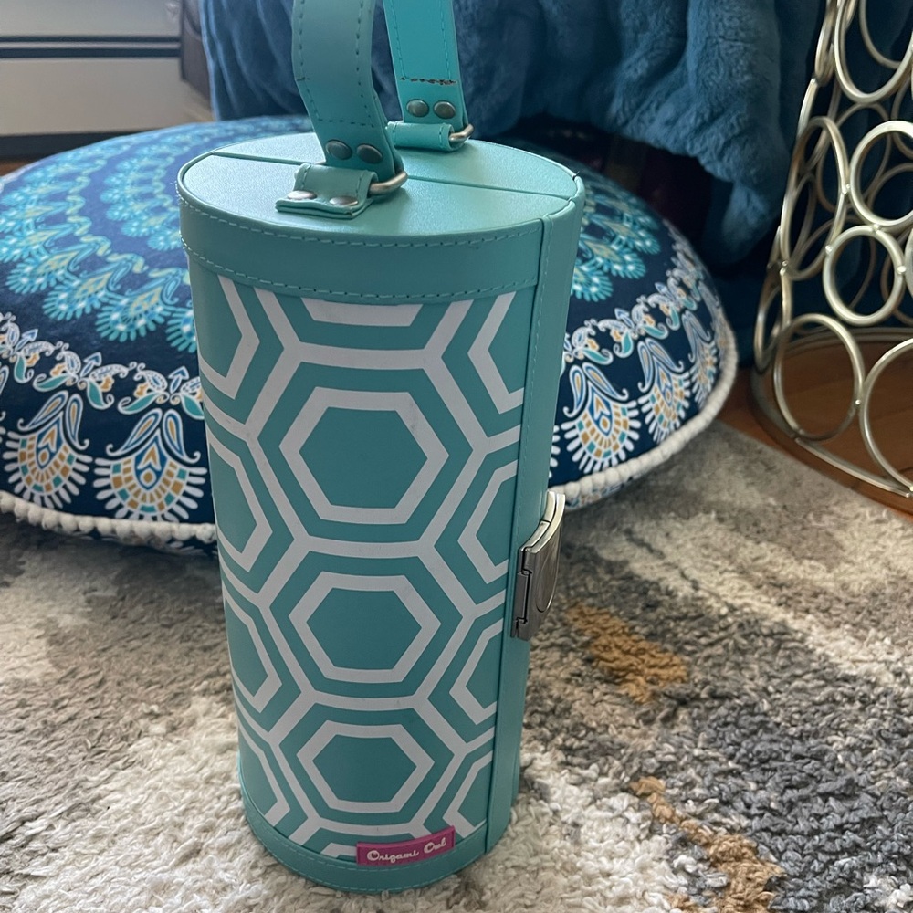 Origami owl- traveling case